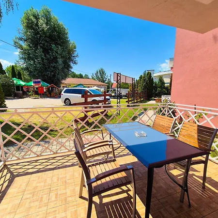 Ildiko Apartmanhaz 3*