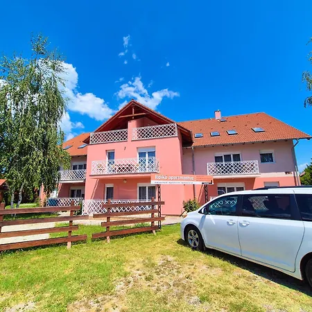 Ildiko Apartmanhaz Апарт-отель 3*