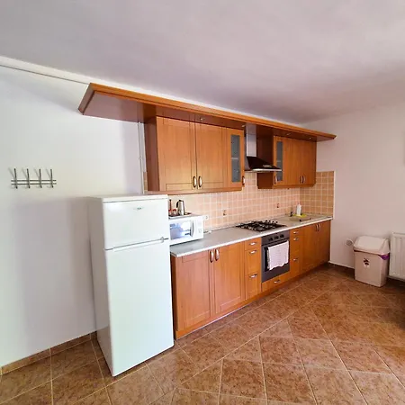Ildiko Apartmanhaz Aparthotel 3*