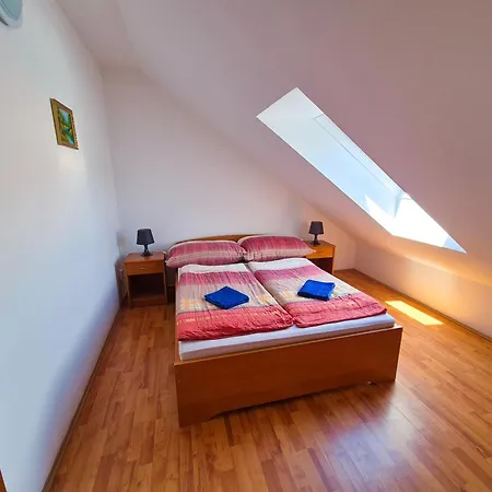 Ildiko Apartmanhaz