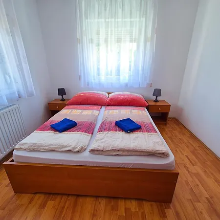 Ildiko Apartmanhaz Aparthotel 3*