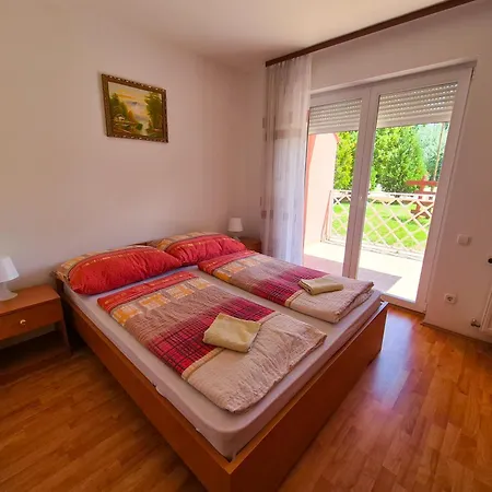 Ildiko Apartmanhaz Zamardi