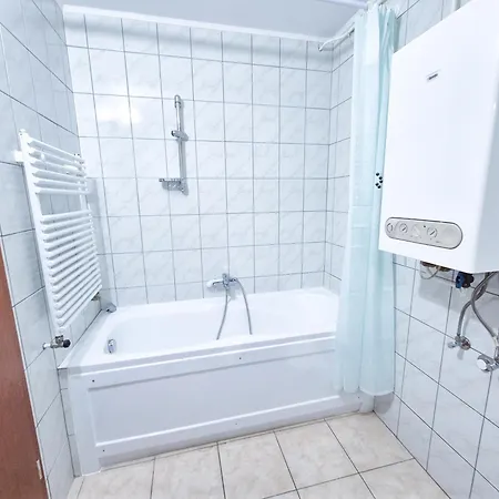 Ildiko Apartmanhaz Aparthotel Zamardi