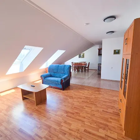 Ildiko Apartmanhaz 3*