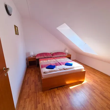 Ildiko Apartmanhaz Aparthotel Zamardi