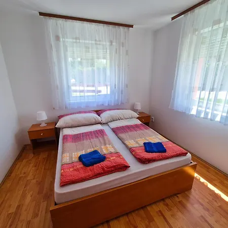 Aparthotel Ildiko Apartmanhaz Zamardi