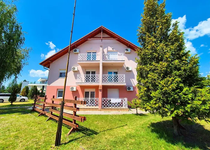 Ildiko Apartmanhaz Апарт-отель 3*