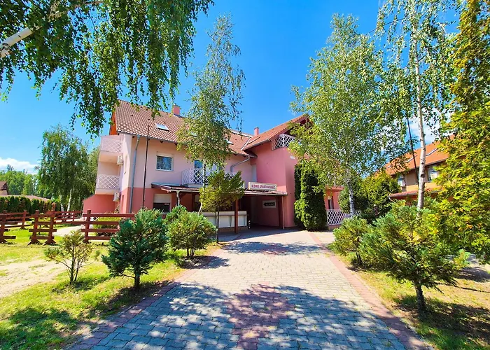 Ildiko Apartmanhaz Замарди