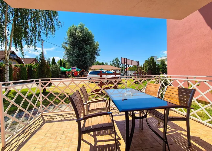 Ildiko Apartmanhaz זמראדי