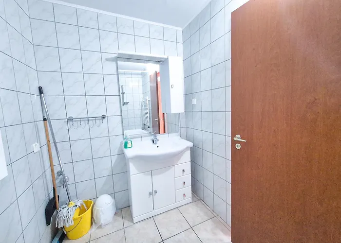 מלון דירות Ildiko Apartmanhaz 3*
