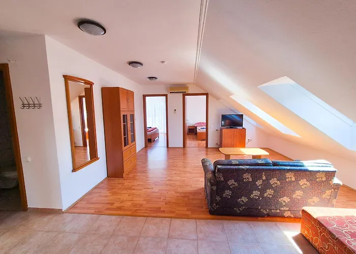 Ildiko Apartmanhaz Апарт-отель