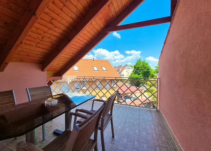 Ildiko Apartmanhaz 3* Замарди