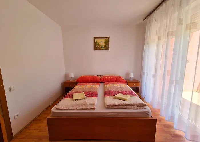 Ildiko Apartmanhaz 3* Замарди