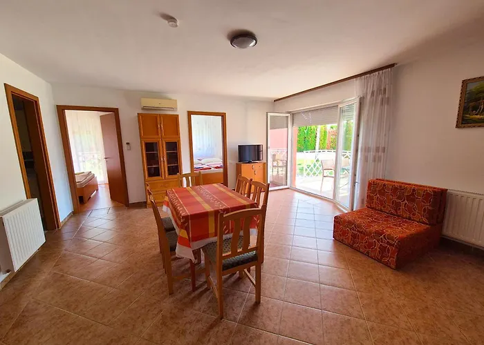 Апарт-отель Ildiko Apartmanhaz 3*